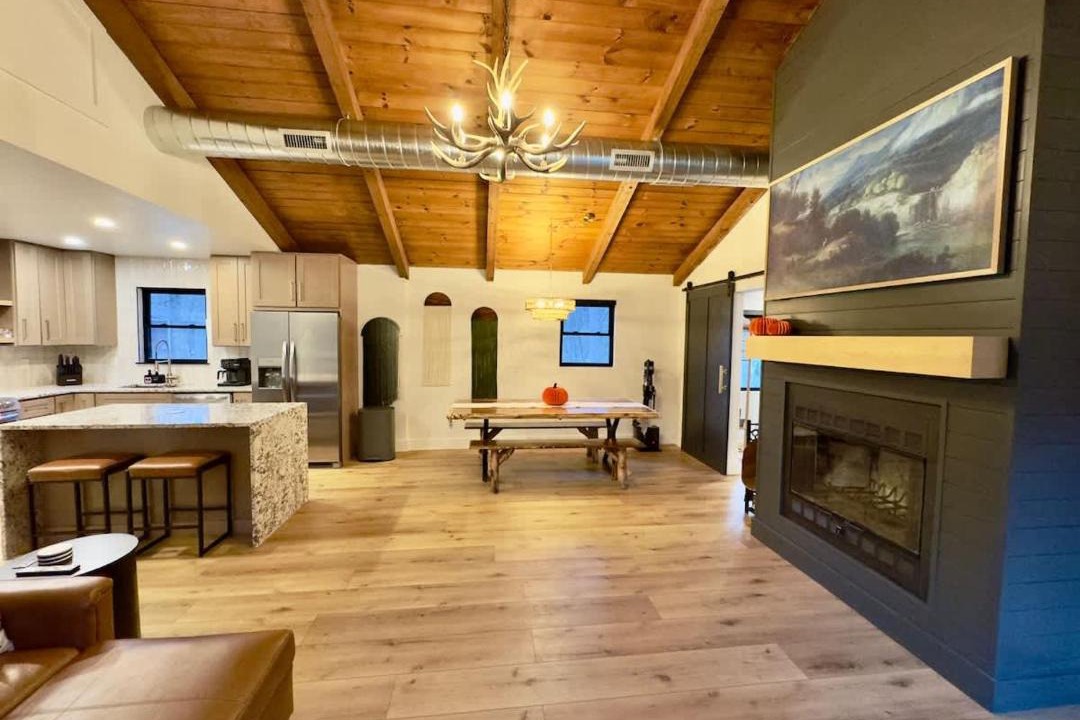 Butler House | Cozy Creekside cabin- 35m to Boone