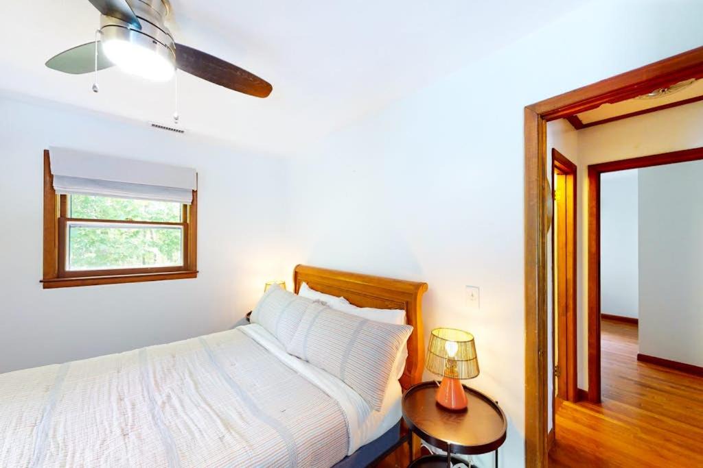 Leicester House | Guest House at Firefly Ridge