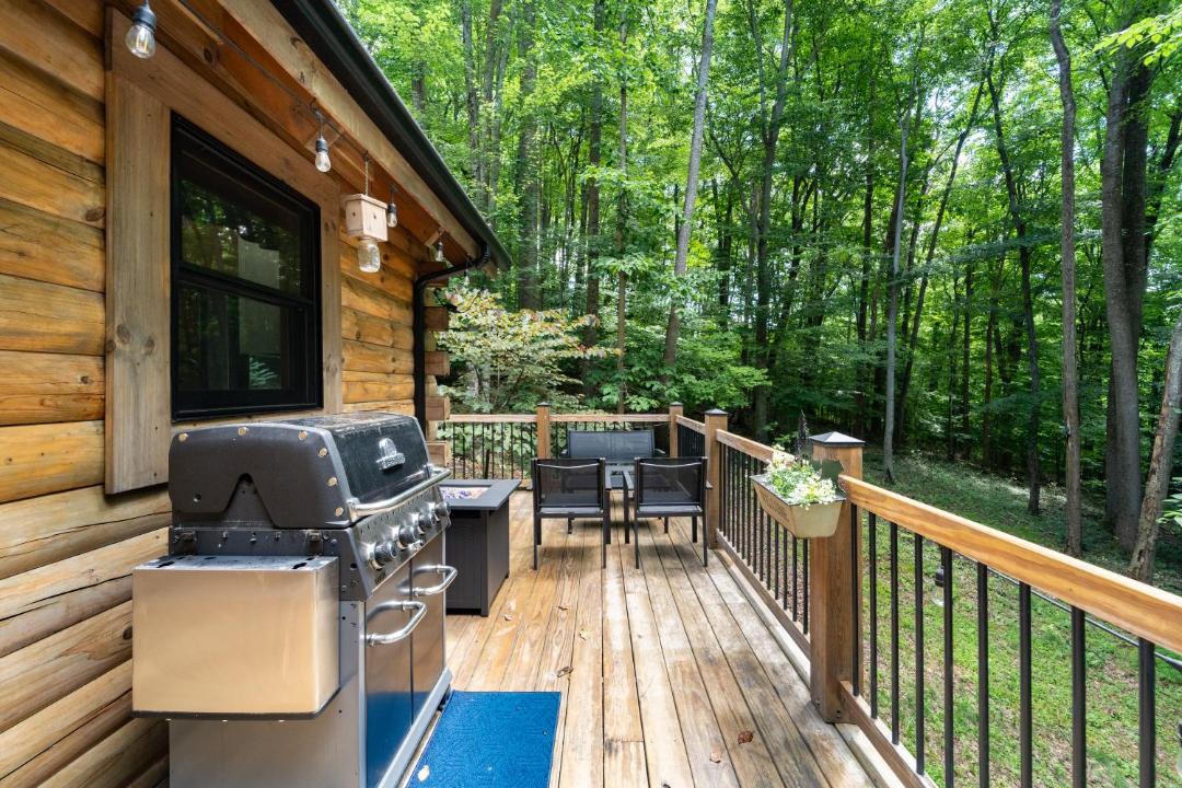 Claypool Hill House | The Little Deer Cabin - Hot Tub Stone Fireplace