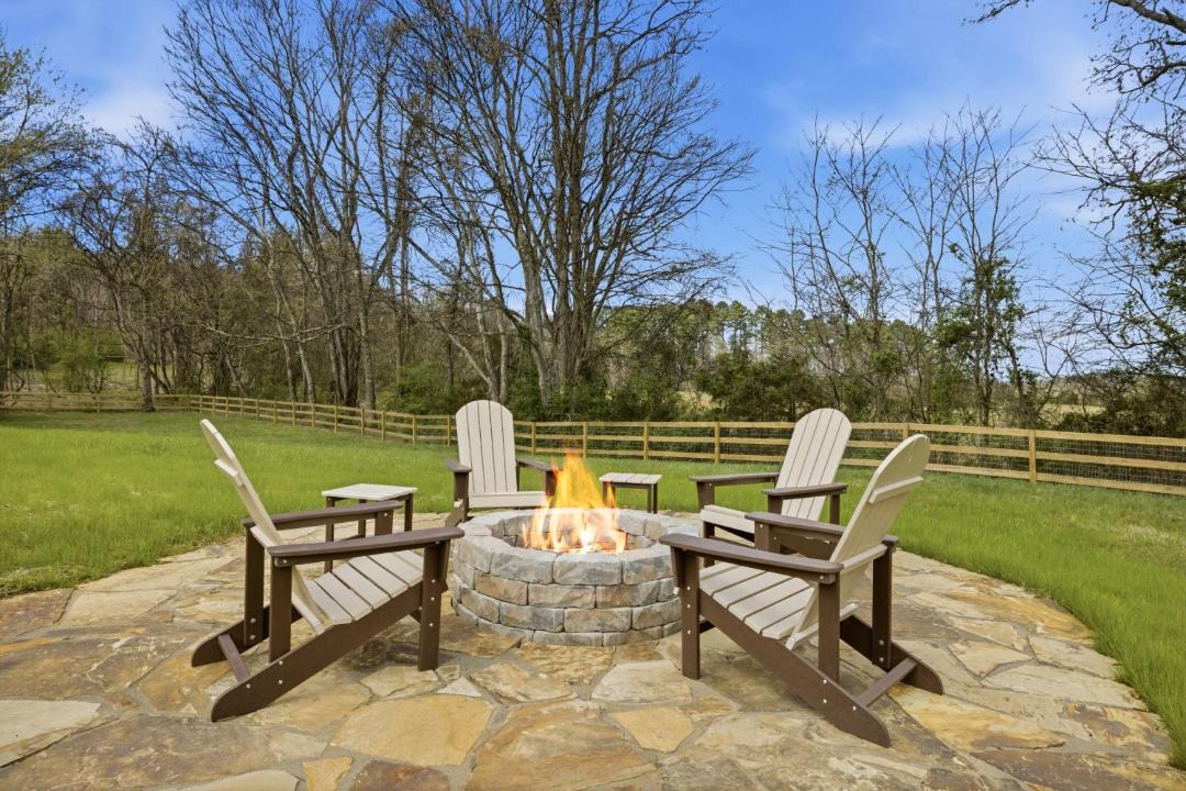 Sevierville House | Lazy Bear Meadow | Dog-Friendly Cabin with Fenced Yard, Hot Tub & Putting Green