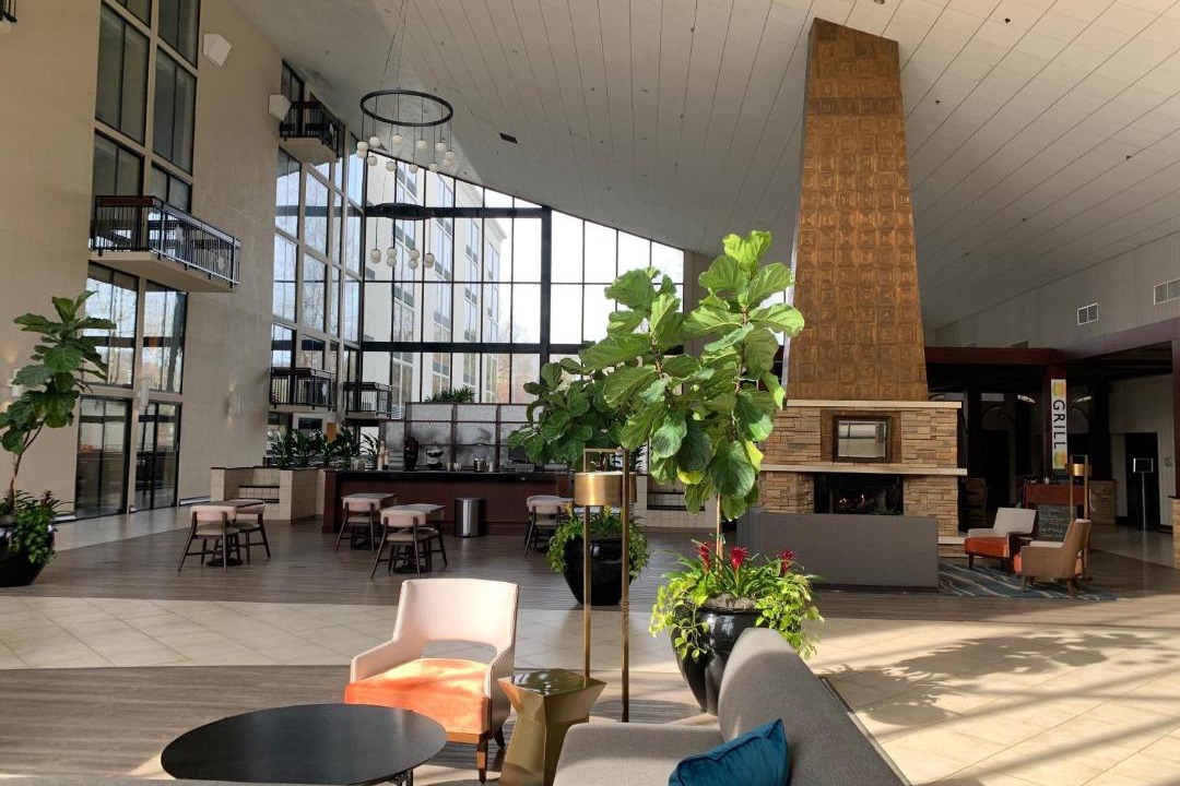 Asheville Hotel | Holiday Inn Asheville - Biltmore West by IHG