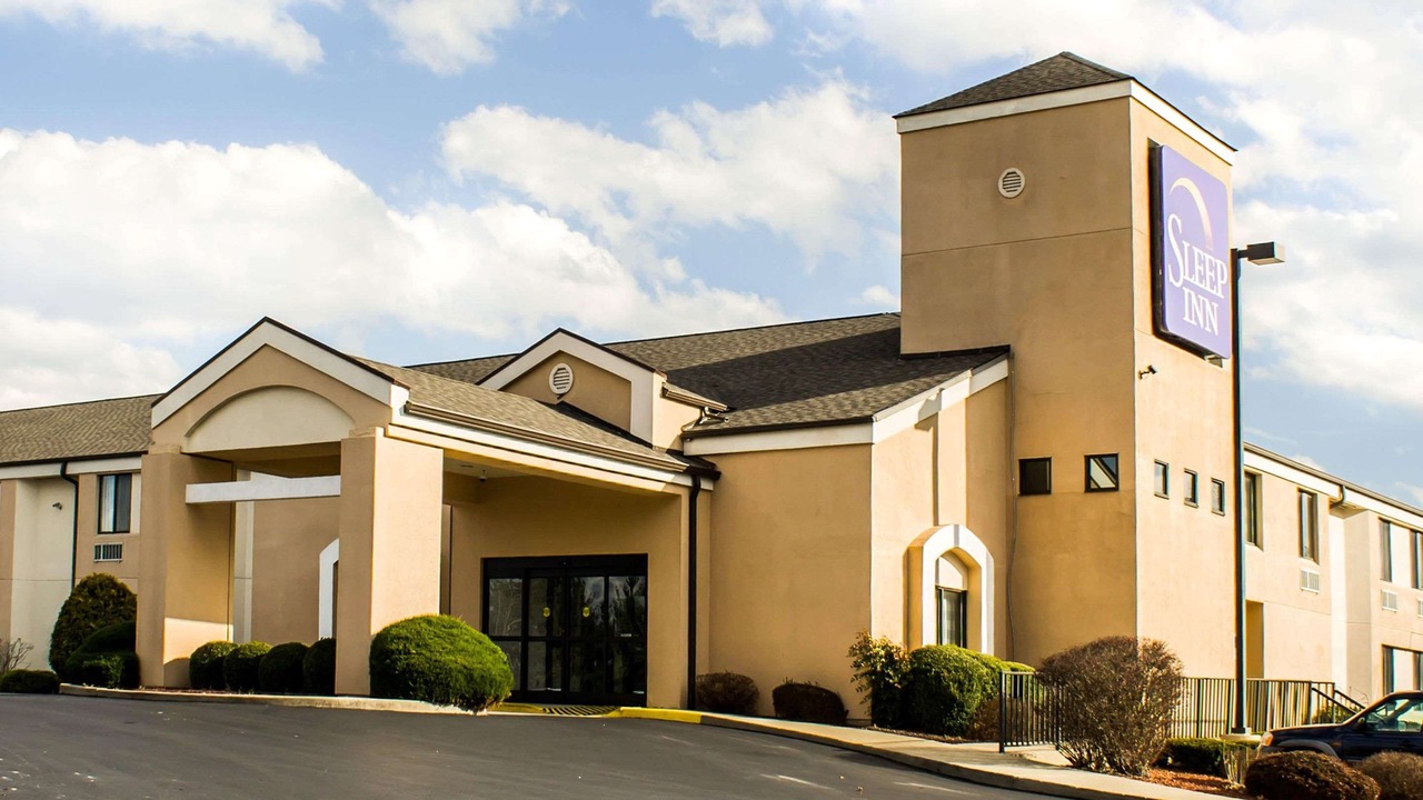 Photo of Buildings in Blue Jay