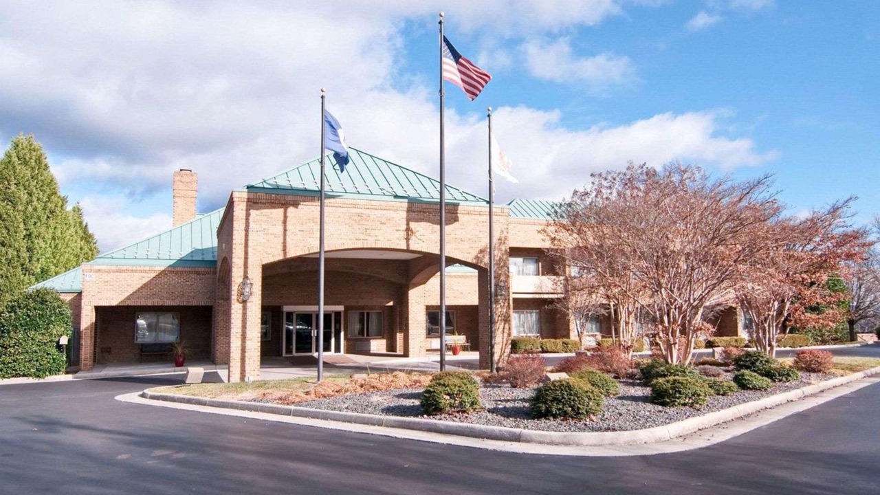 Photo of Buildings in Salem