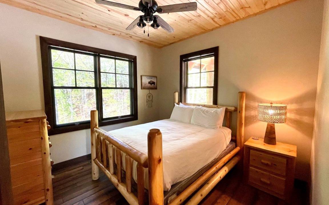 Photo of Bedroom in Bryson City