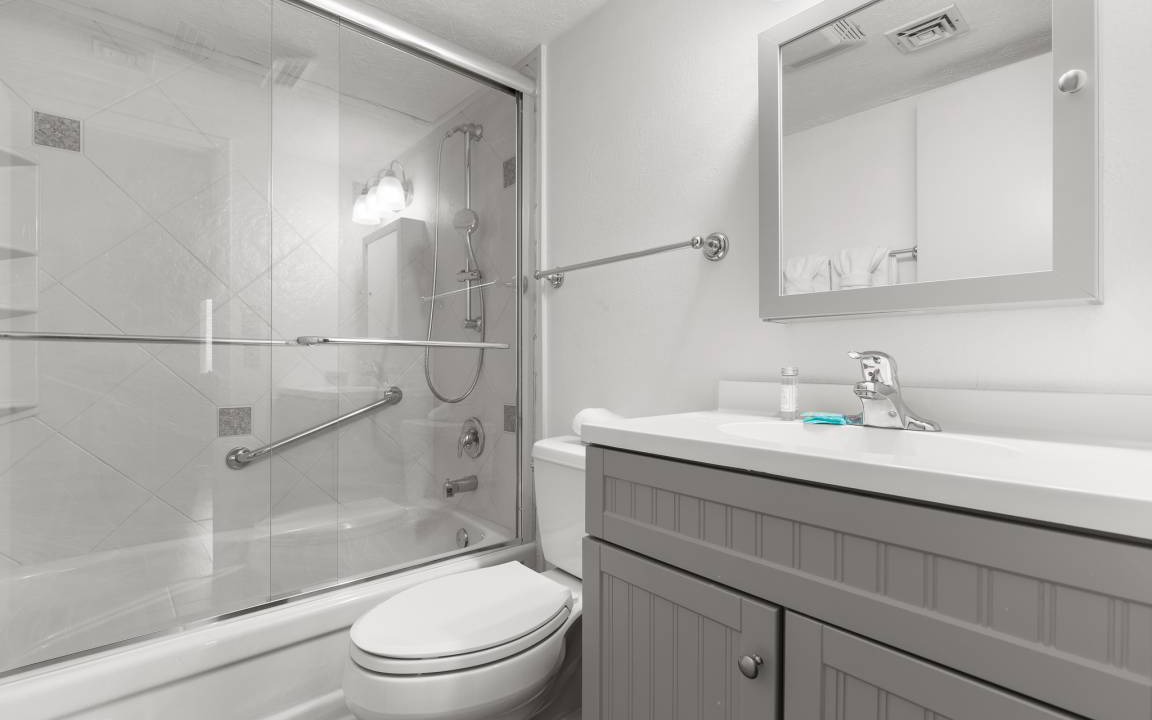 Photo of Bathroom in Gatlinburg - Pigeon Forge