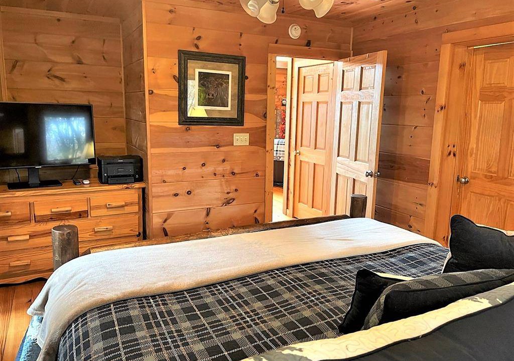 Photo of Bedroom in Almond