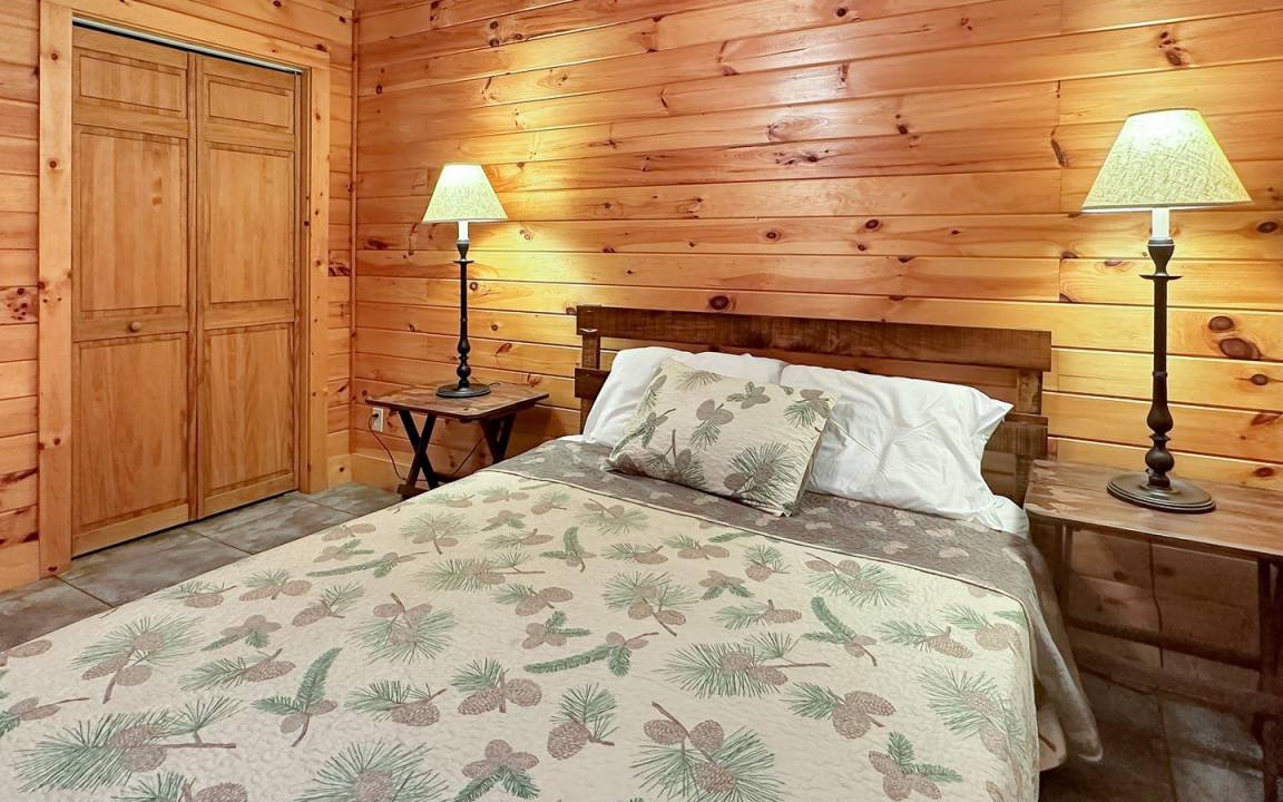 Photo of Bedroom in Bryson City