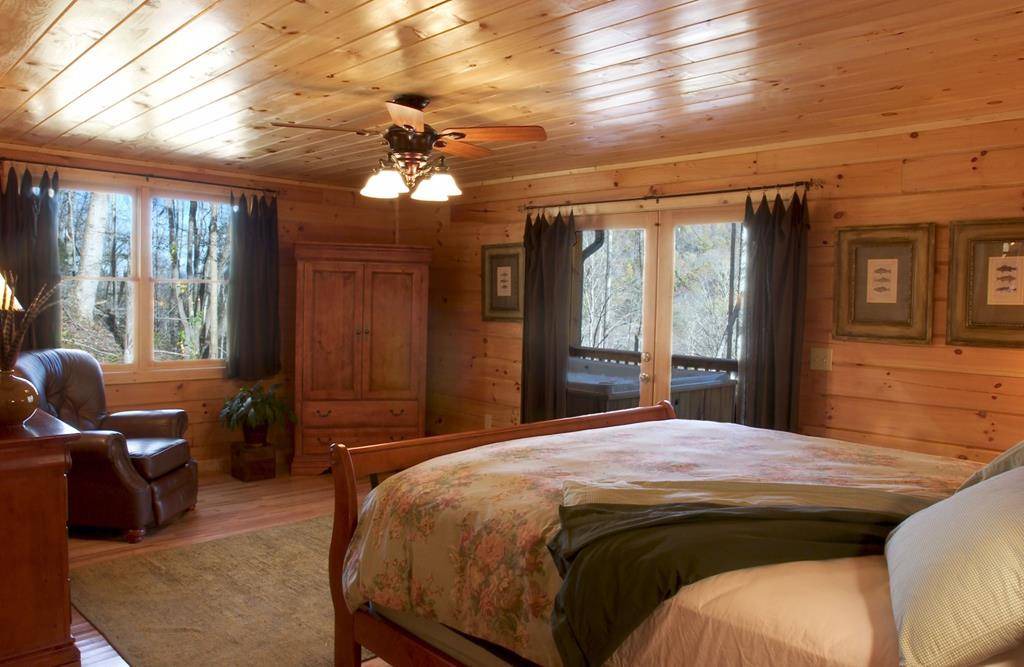 Photo of Others in Bryson City