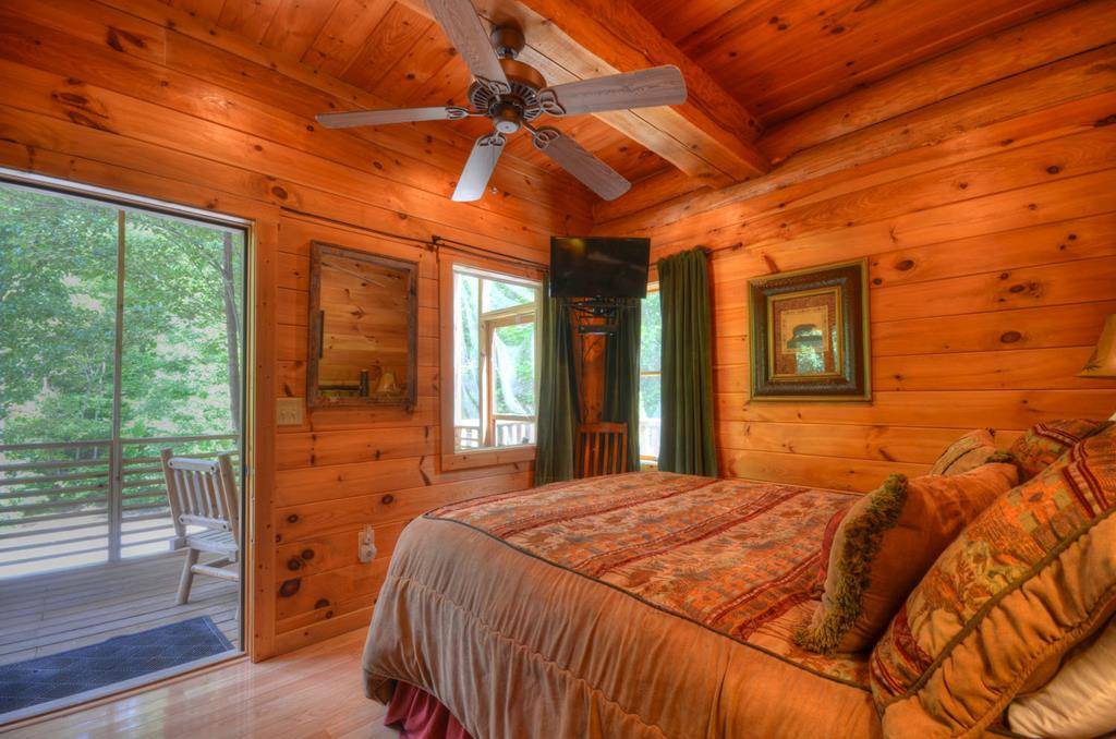 Photo of Others in Bryson City