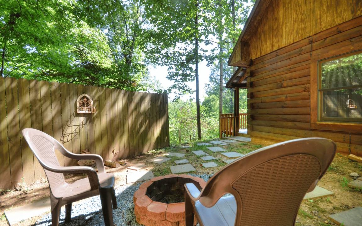 Photo of Patio Balcony in Bryson City