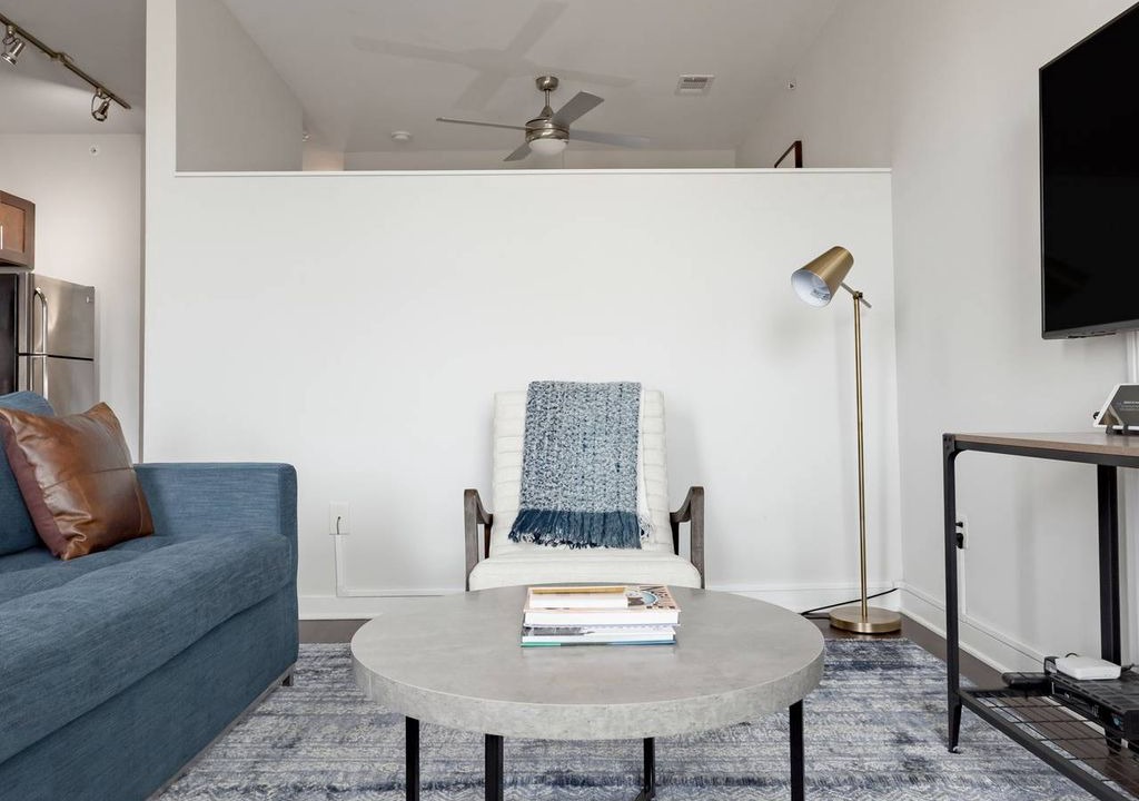 Photo of Livingroom in Music Row