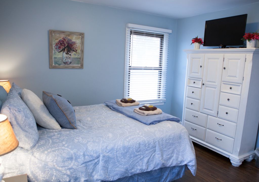 Photo of Bedroom in Merry Oaks