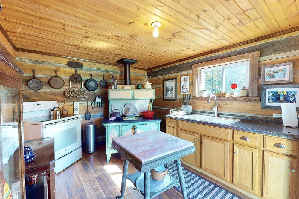 Photo of Kitchen in Saxon
