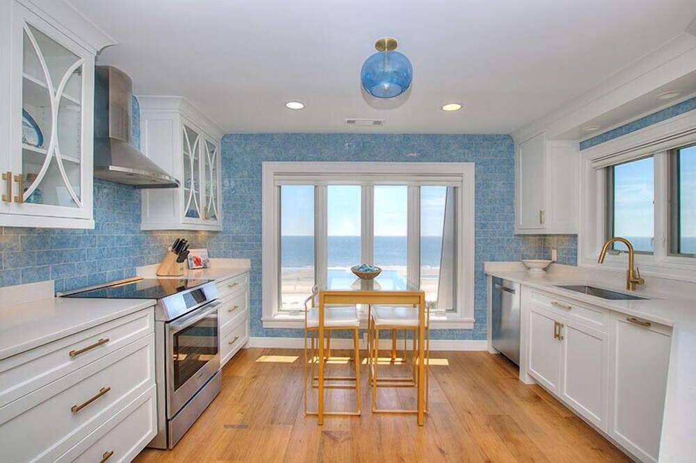 Photo of Kitchen in Beach Lagoon