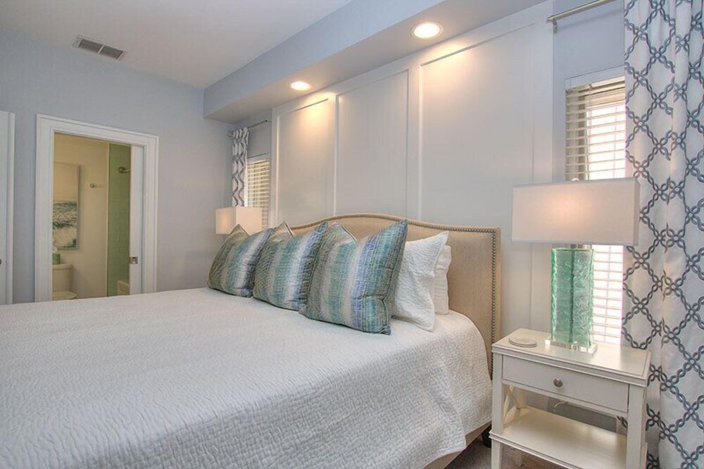 Photo of Bedroom in Beach Lagoon