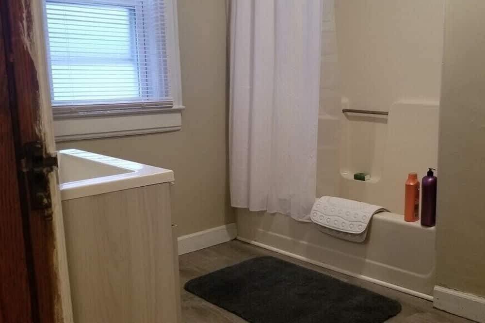 Photo of Bathroom in Dunbar