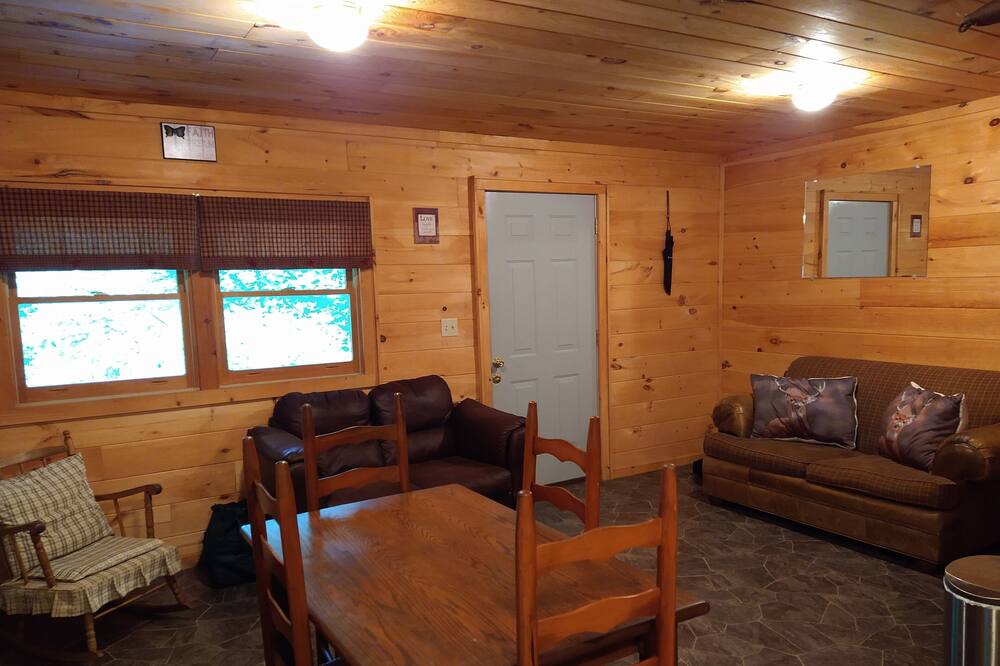 Photo of Bedroom in Roan Mountain