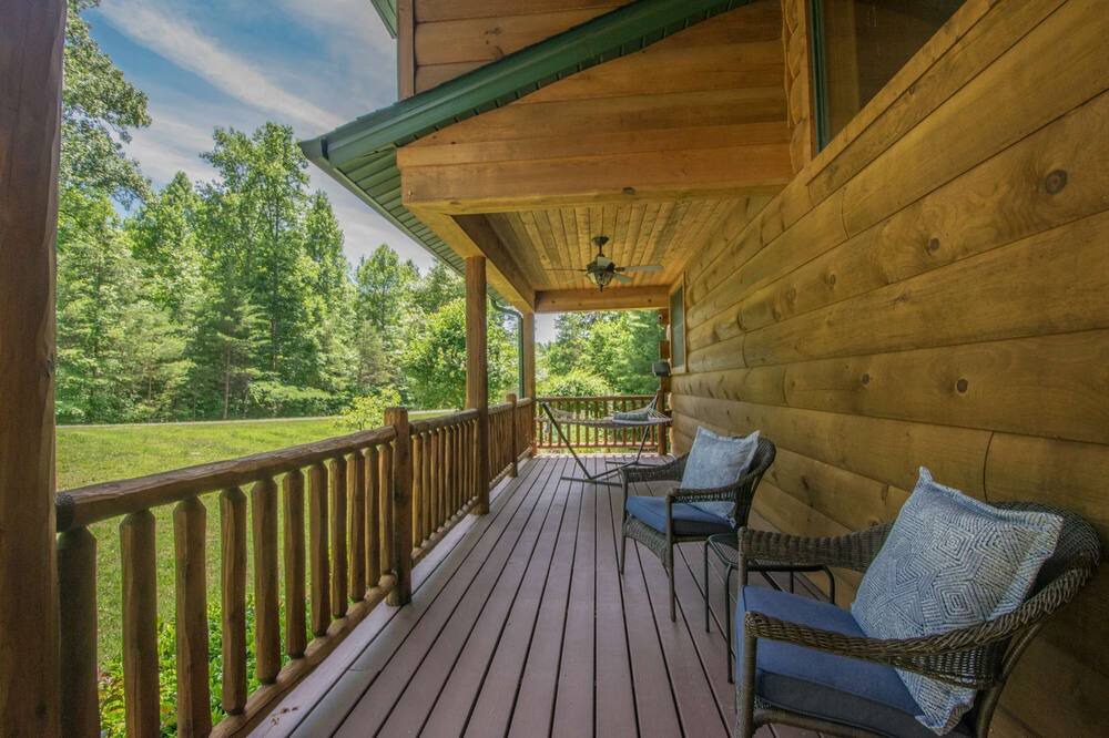 Photo of Patio Balcony in Clearwater Creek