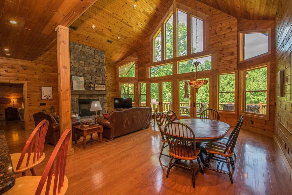Photo of Kitchen in Clearwater Creek