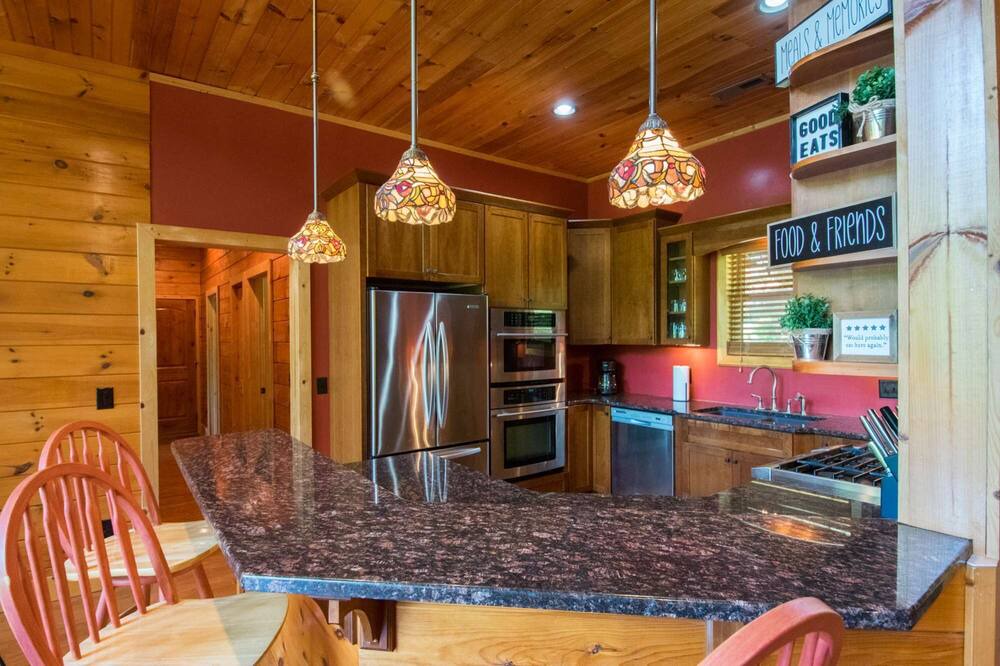 Photo of Kitchen in Clearwater Creek