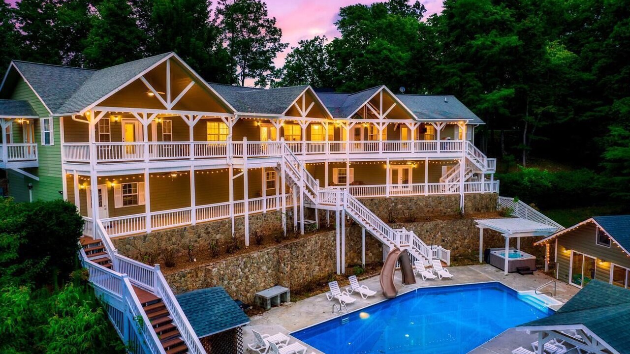 Photo of Outdoor in Morganton