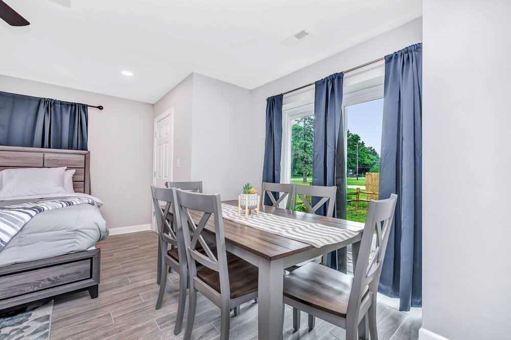 Photo of Bedroom in Mason