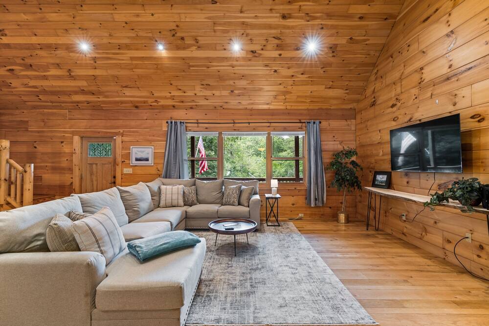 Photo of Livingroom in Black Mountain