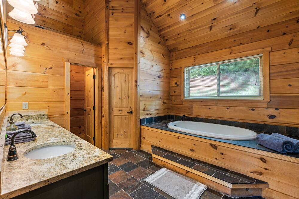 Photo of Bathroom in Black Mountain