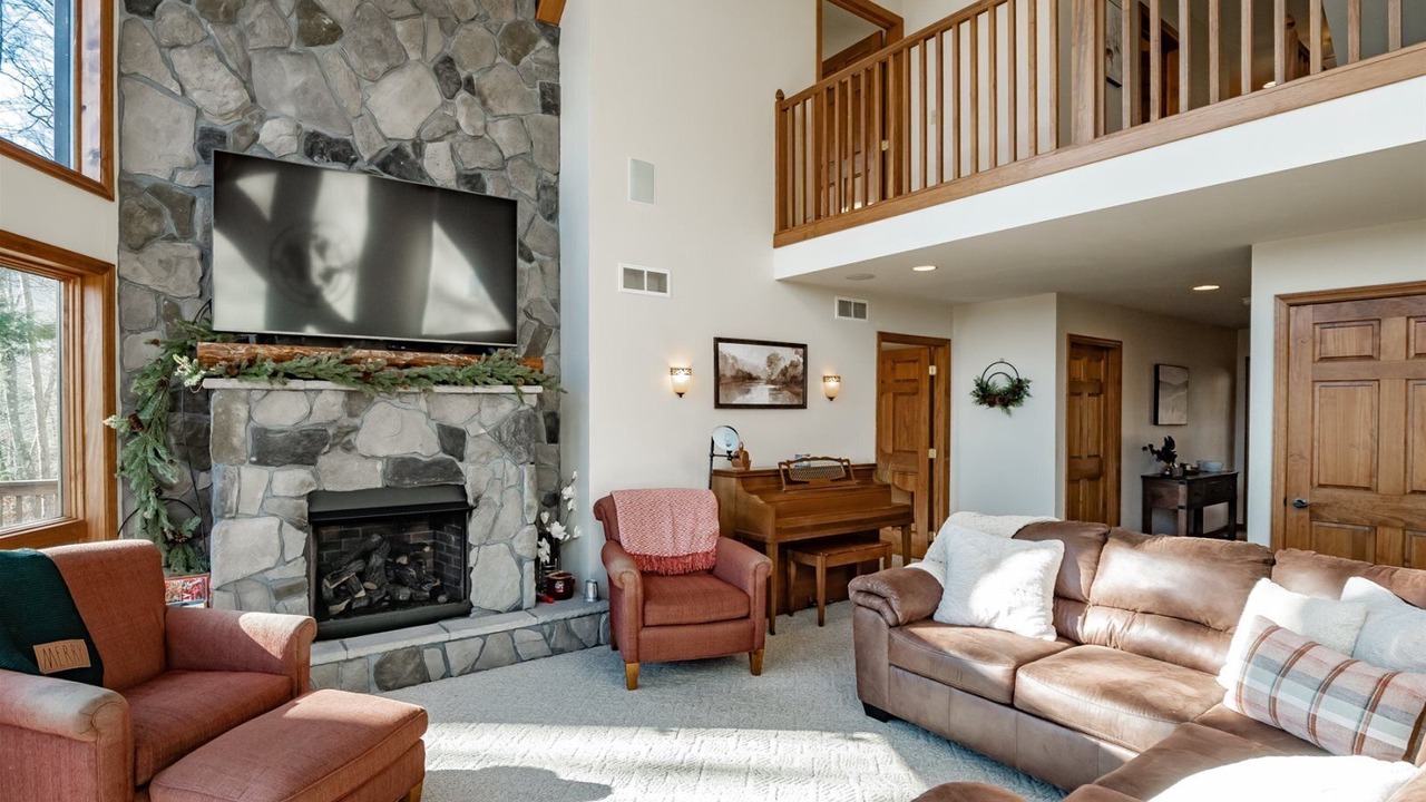 Photo of Livingroom in Davis
