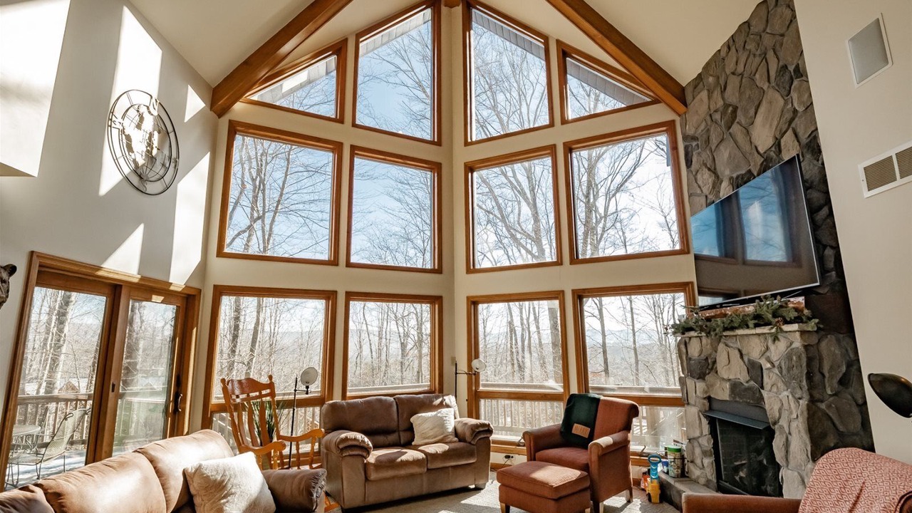 Photo of Livingroom in Davis