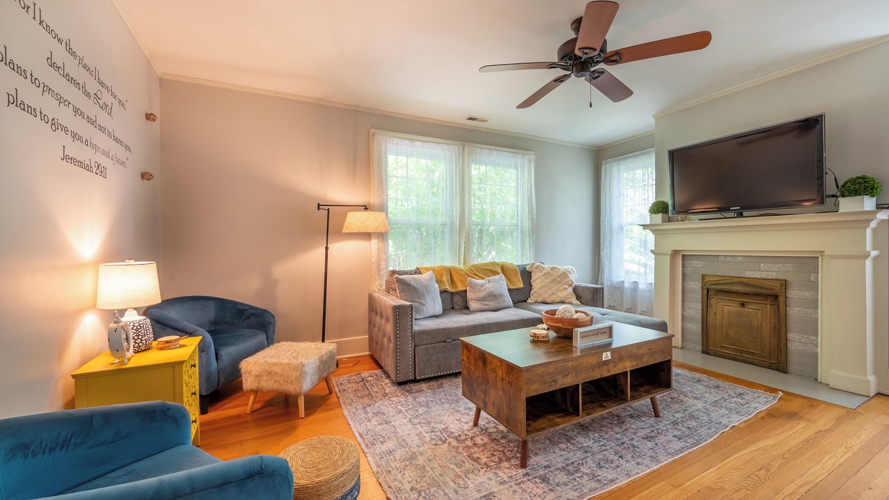Photo of Livingroom in Mount Airy