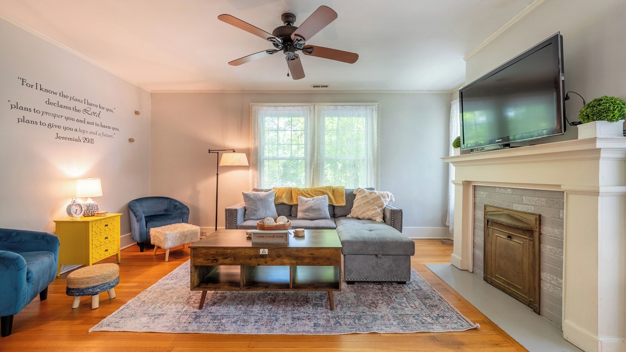Photo of Livingroom in Mount Airy