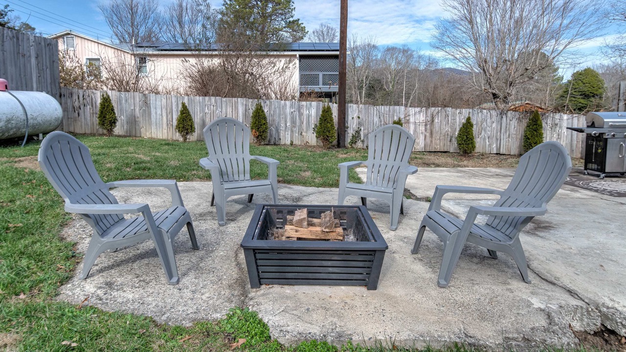 Photo of Outdoor in Black Mountain