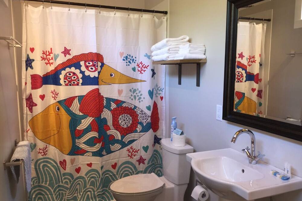 Photo of Bathroom in Weaverville
