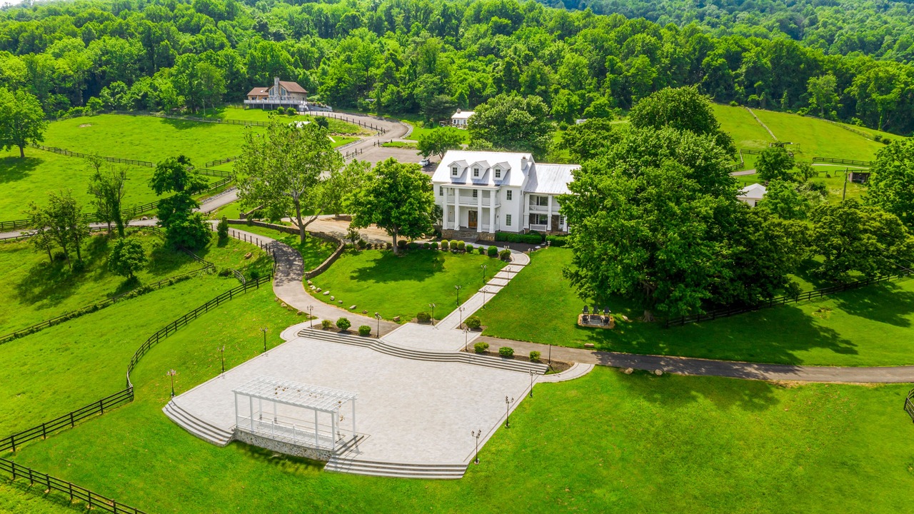 Photo of Outdoor in Bluemont