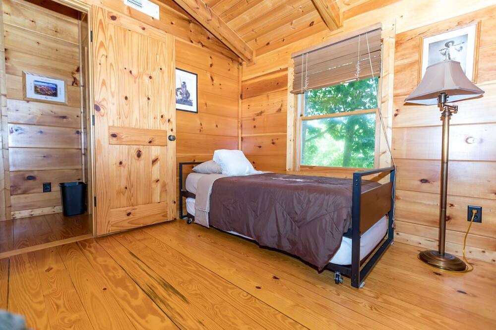 Photo of Bedroom in Sunset Cove