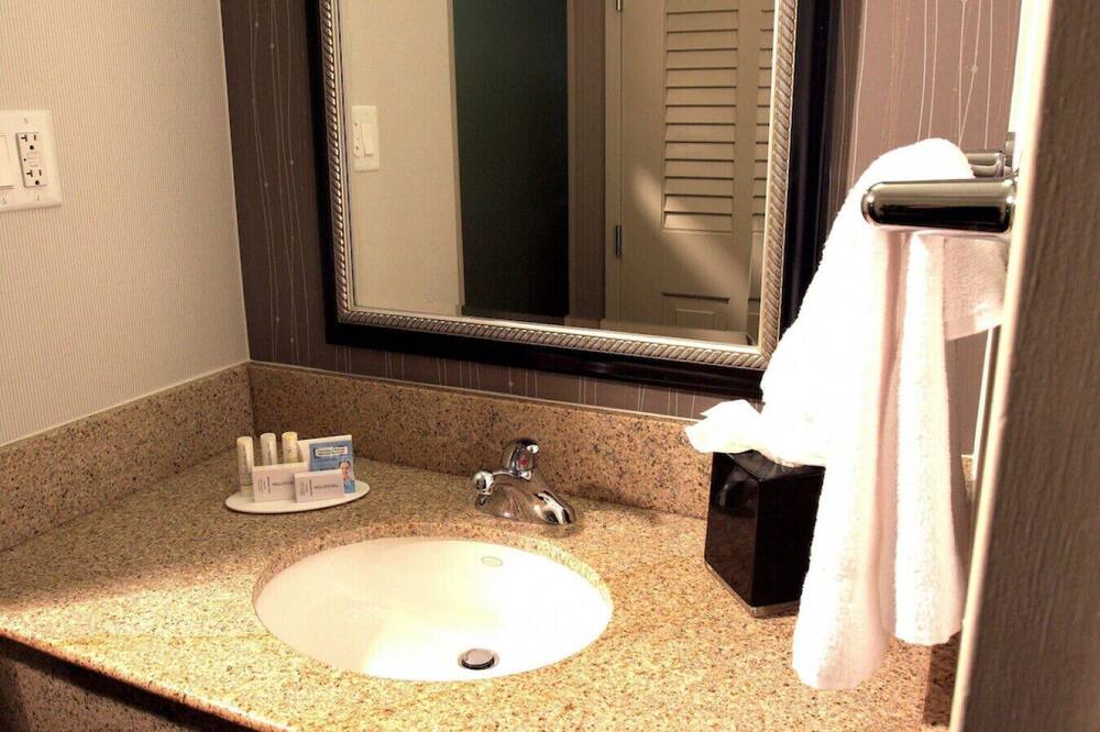 Photo of Bathroom in Northlake