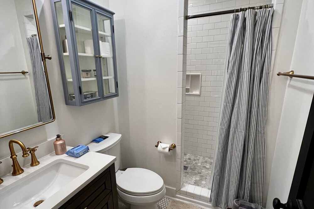 Photo of Bathroom in East End