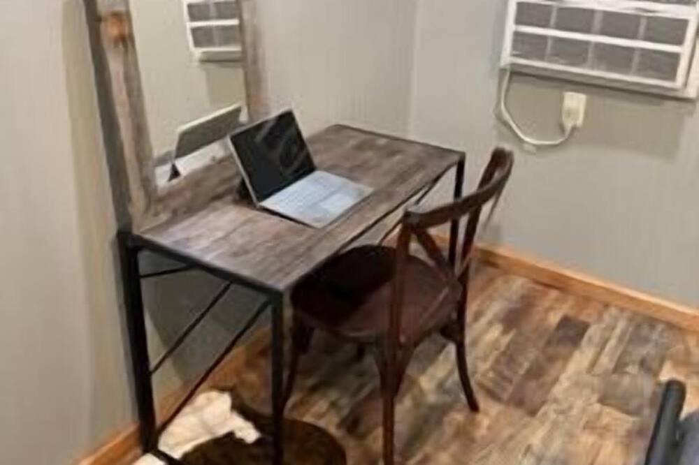 Photo of Bedroom in Saluda