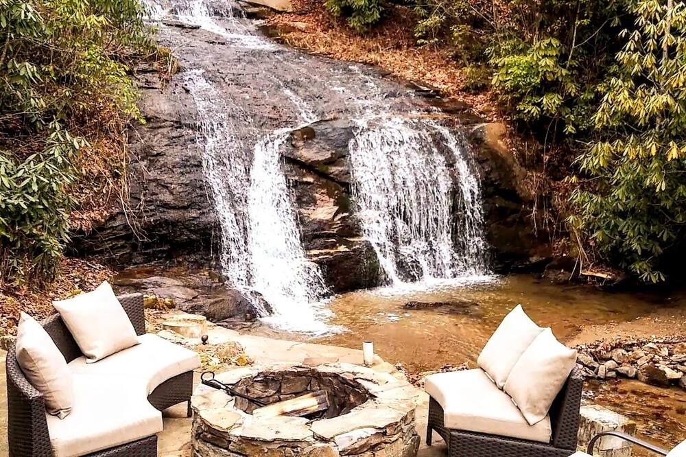 Photo of Outdoor in Franklin