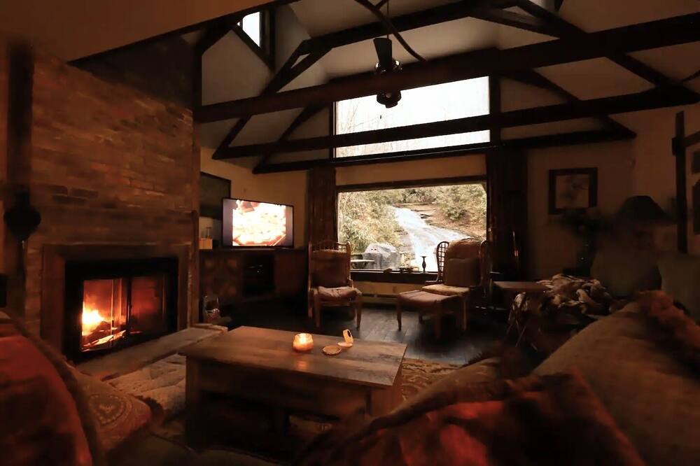 Photo of Livingroom in Franklin