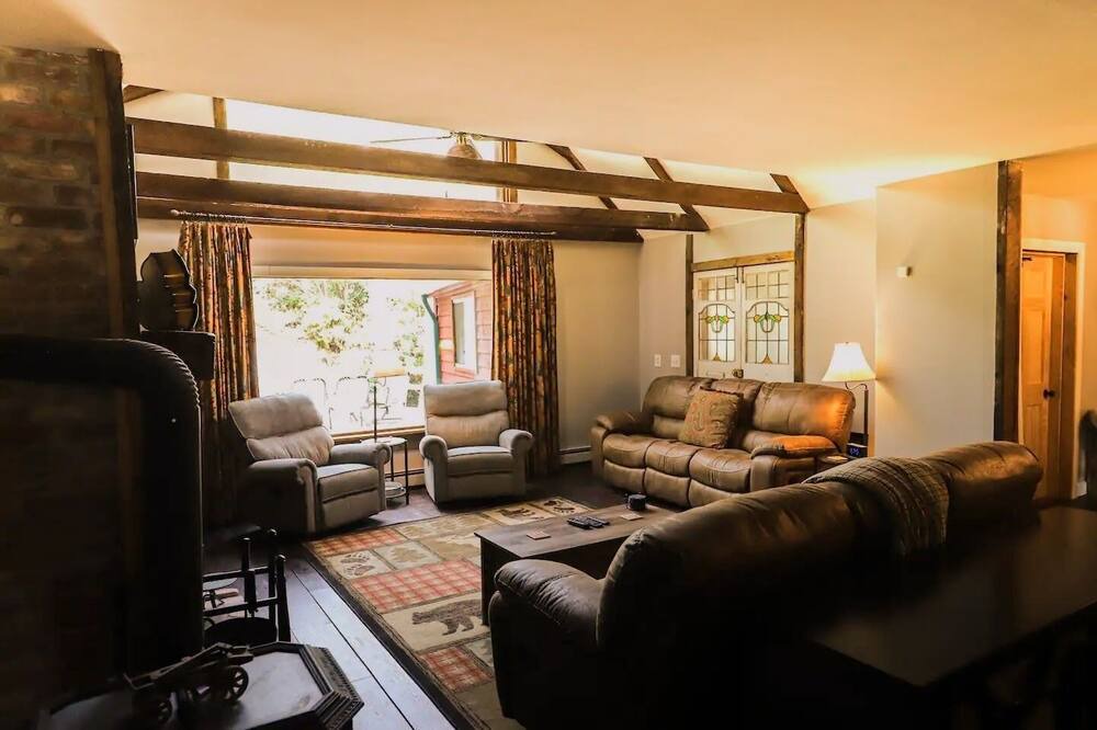 Photo of Livingroom in Franklin
