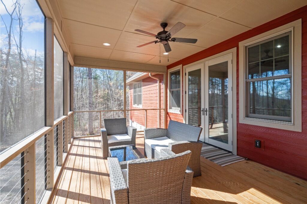 Photo of Patio Balcony in Lake Lure