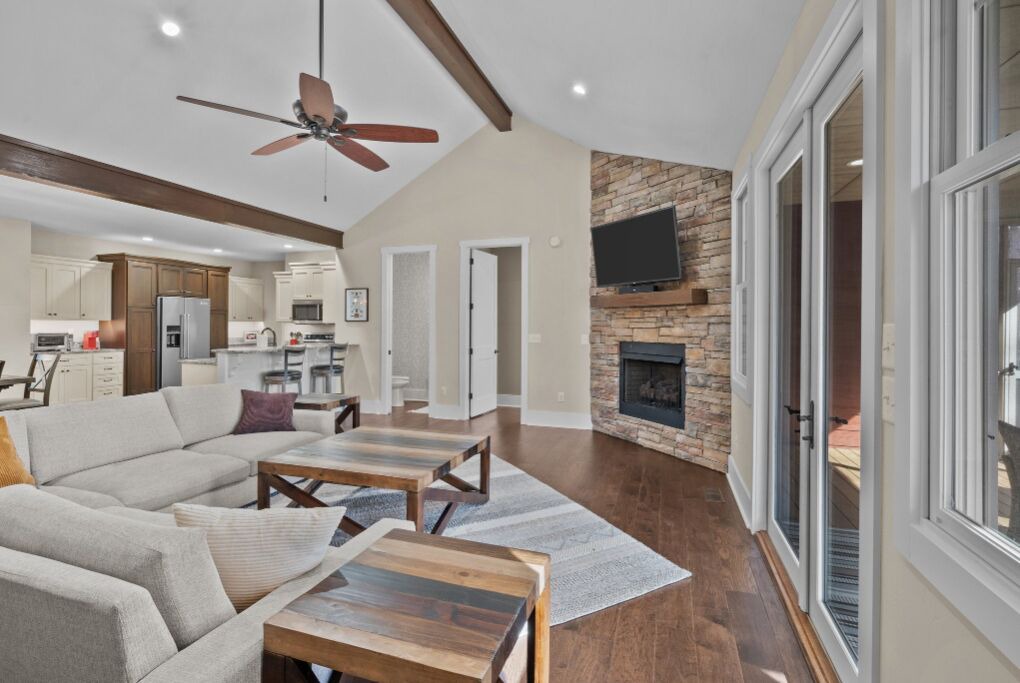 Photo of Livingroom in Lake Lure