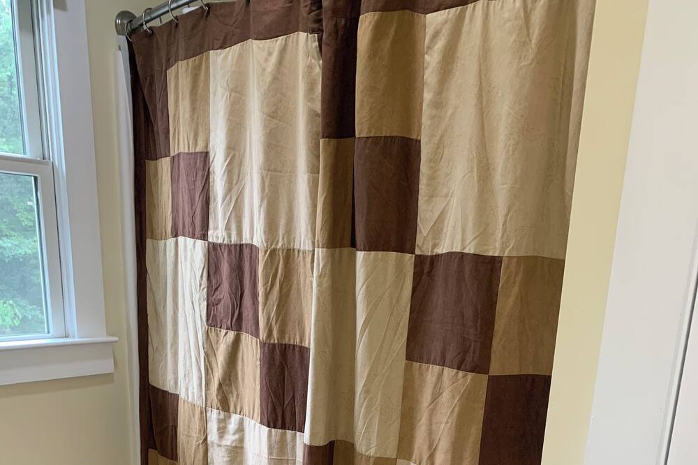 Photo of Bathroom in Flat Top
