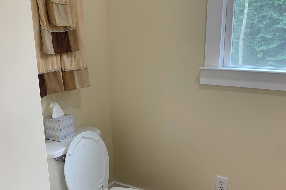 Photo of Bathroom in Flat Top