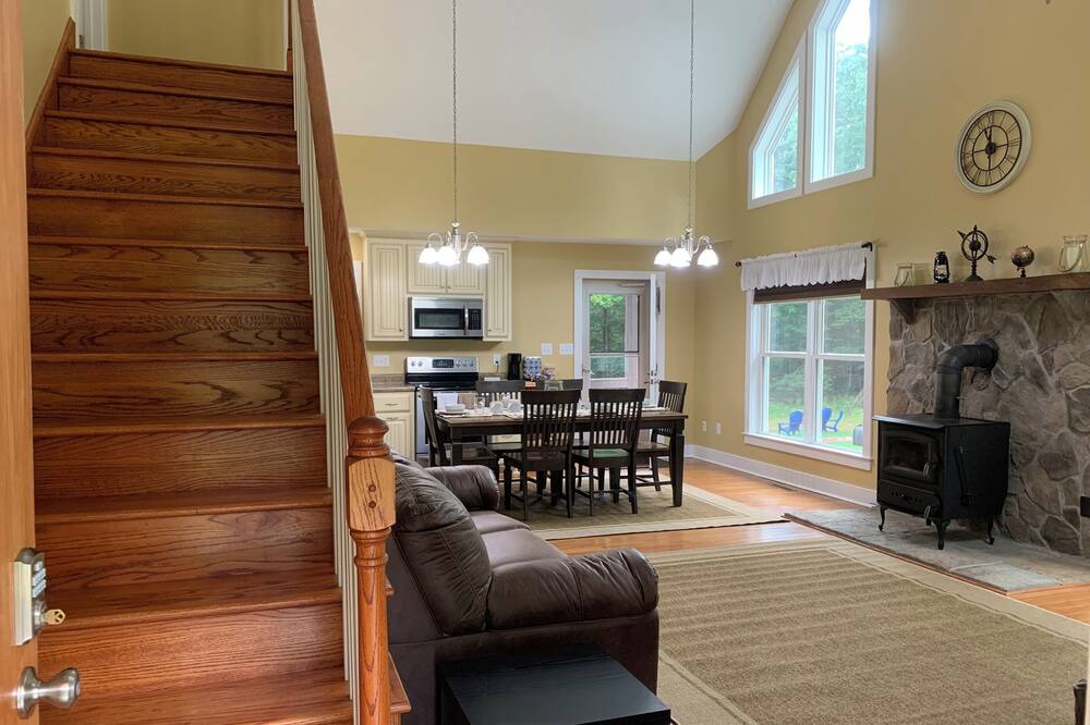 Photo of Livingroom in Flat Top