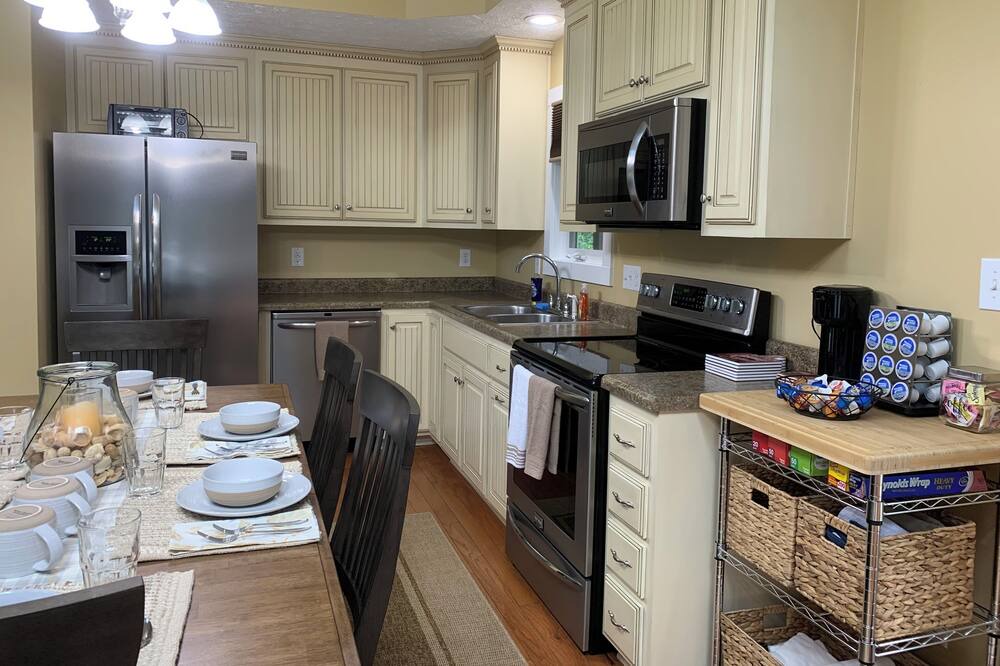 Photo of Kitchen in Flat Top