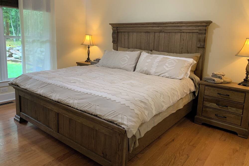 Photo of Bedroom in Flat Top