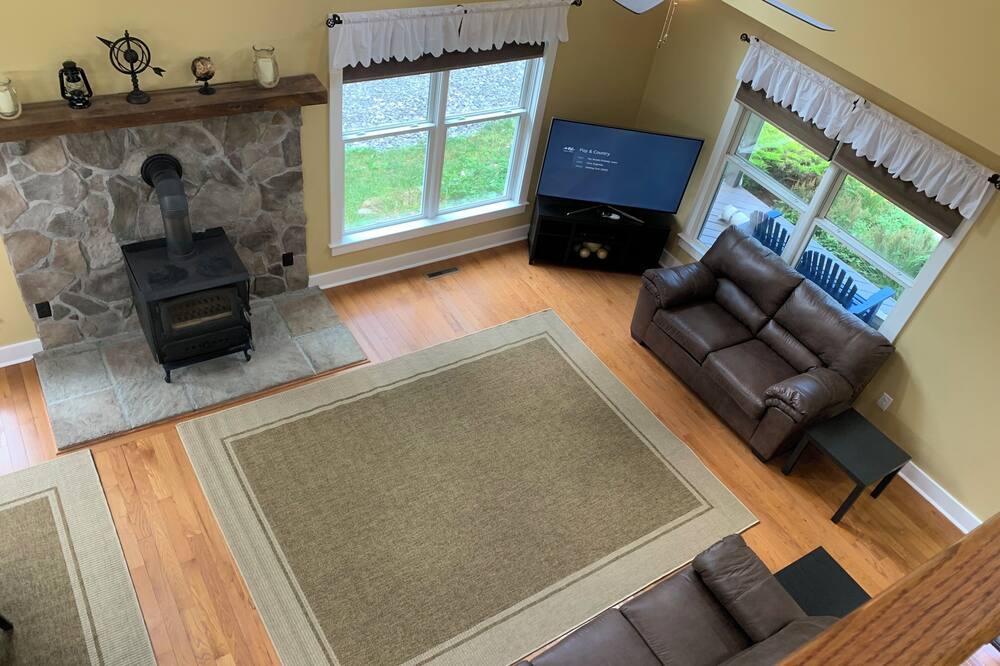 Photo of Livingroom in Flat Top